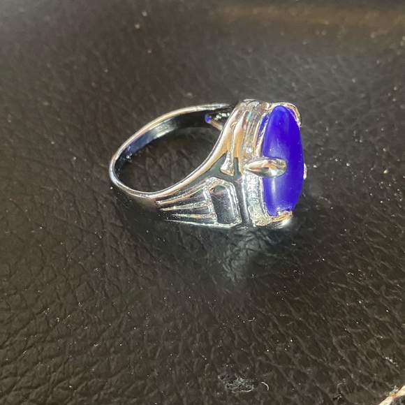 Brilliant Blue Stone Ring - Picture 3 of 6